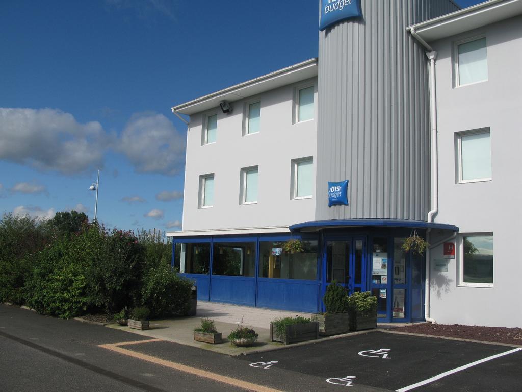 Ibis Budget Clermont Ferrand Nord Риом Экстерьер фото